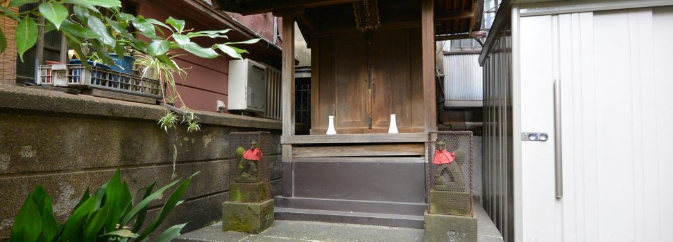Tempio Hanabusa Inari, nascosto nel centro di Akihabara!