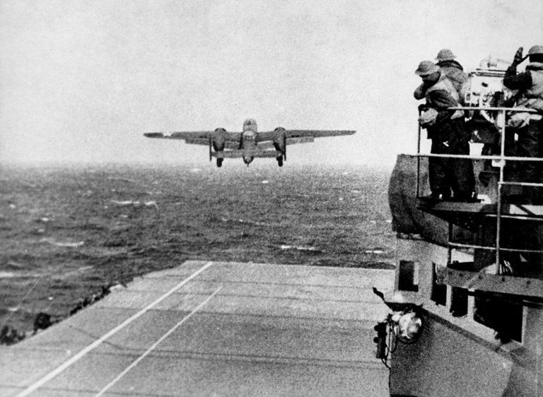 Raid Doolittle: gli Stati Uniti bombardano Tōkyō (東京)