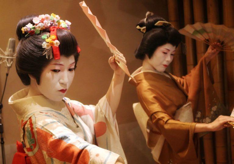 #Ageishaday: metti una sera a cena con le geisha