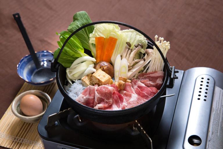 sukiyaki ricetta carne giapponese in pentola